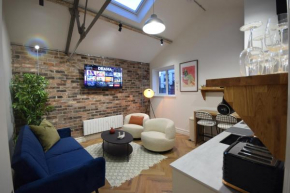 CITYeSCAPE - 2BR Apt 3 En-suite Sofa Bed NQ